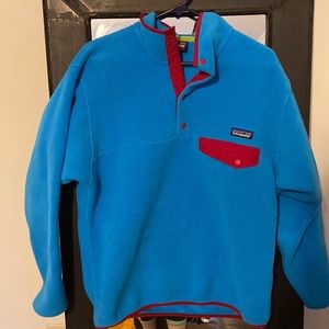 Patagonia synchilla pullover in a size S. Vibrant colors and like new.